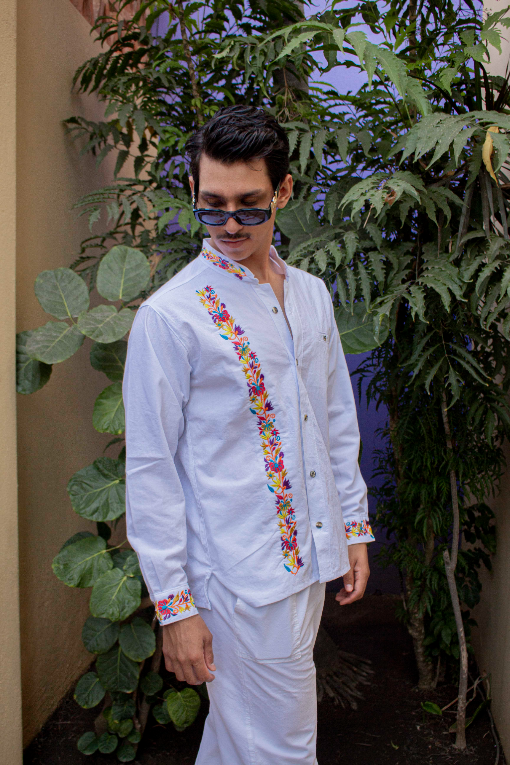 CAMISA MODELO ESPIGA MANGA LARGA