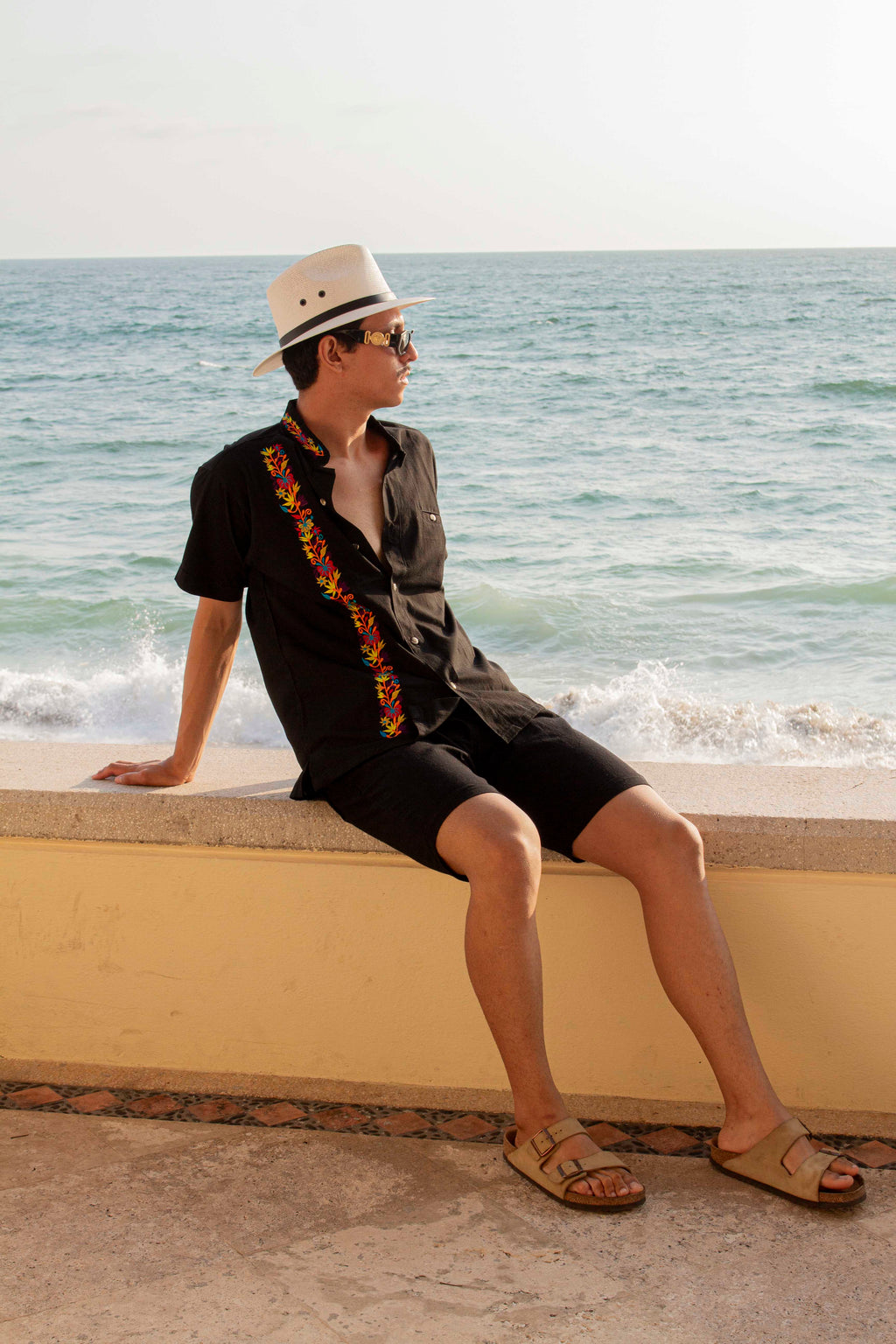 CAMISA MODELO ESPIGA MANGA CORTA